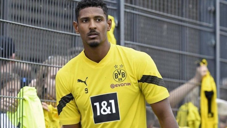 Borussia, Haller dovrà fare la chemioterapia. "Il tumore ai testicoli è maligno"