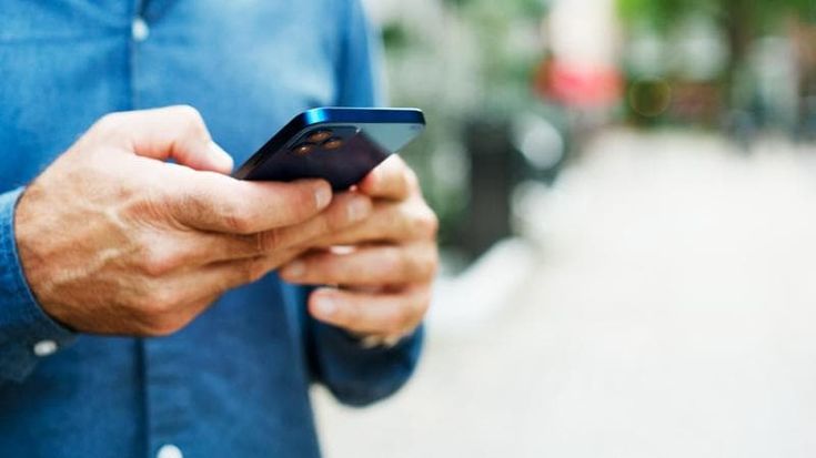 Il 36% degli italiani utilizza un’app di wallet per pagamenti o biglietti
