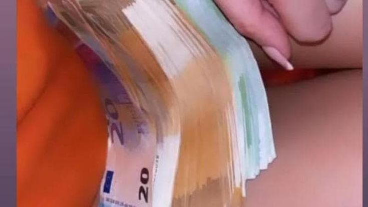“Nessuno ci costringeva, lo facevamo per soldi”. Al processo parlano le 16enni sfruttate come escort
