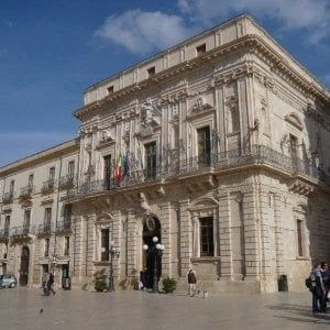 Siracusa, inchiesta "gettonopoli": archiviazione per 39 consiglieri comunali