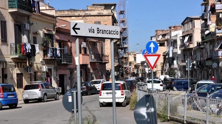 Blitz di Brancaccio, avviso di garanzia al notaio