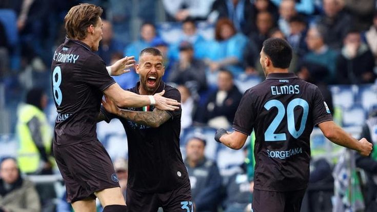 Napoli, prova di forza all’Olimpico: Lazio dominata, 2-0