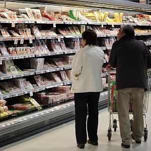 Confcommercio: "Frena il calo dei consumi, ora la ripresa"