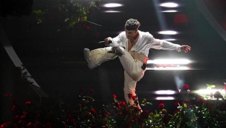 Blanco e le rose, sui social l'ipotesi che fosse una gag. Amadeus: "Non lo era"