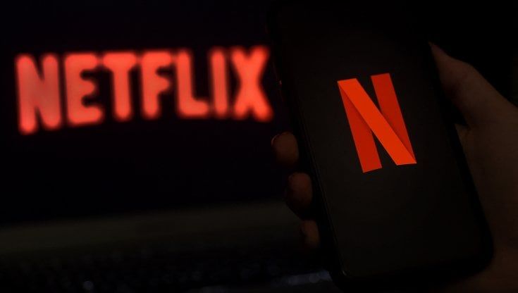 Netflix, arriva un "extra" per condividere l'abbonamento: si parte con 2,99 dollari in Sudamerica