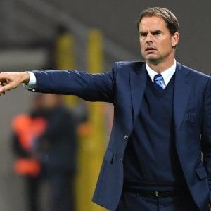 Inter-De Boer, è finita: esonerato l'olandese. In panchina Pioli o Villas Boas
