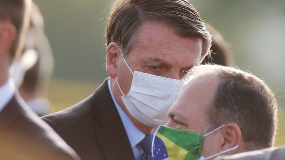 Brasile, l'estrema destra preme su Bolsonaro per una svolta autoritaria