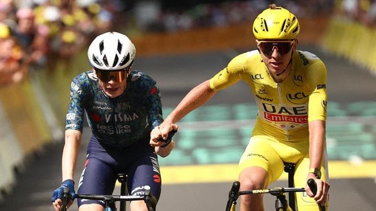 Tour de France, Pogacar-Vingegaard, il duello si accende sui Pirenei: le strategie e le paure dei grandi rivali. E torna la minaccia del Covid