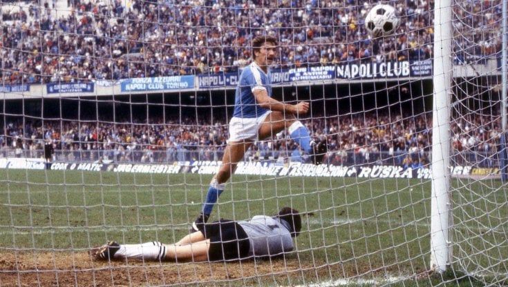 Savoldi: "I miei anni azzurri: gol e felicità. Che gioia lo scudetto stravinto dal mio Napoli ma Spalletti non doveva andar via..."  