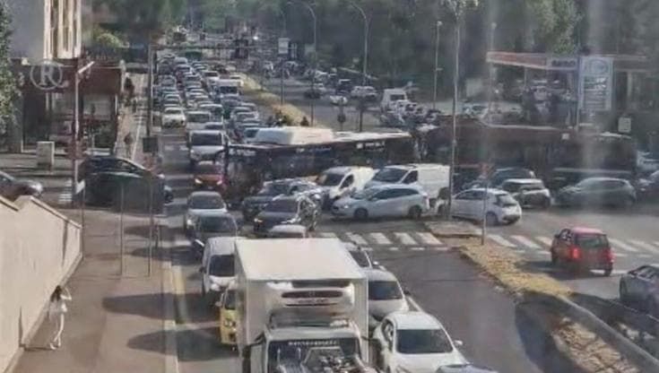 “Ora Stalingrado è stata liberata”. Lepore sulle barricate dei cantieri