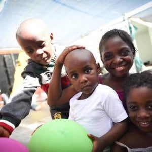Migrazioni, 30 milioni di bambini sfollati al mondo per i conflitti: è il numero più alto dalla Seconda Guerra mondiale