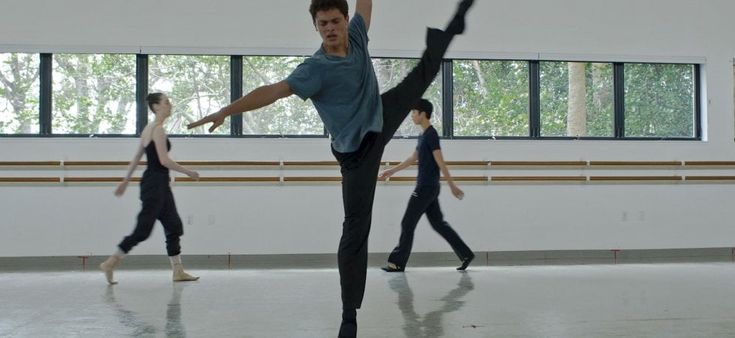 Dall'Avana a Miami ballando. 'Cuban dancer', il sogno di Alexis in punta di piedi