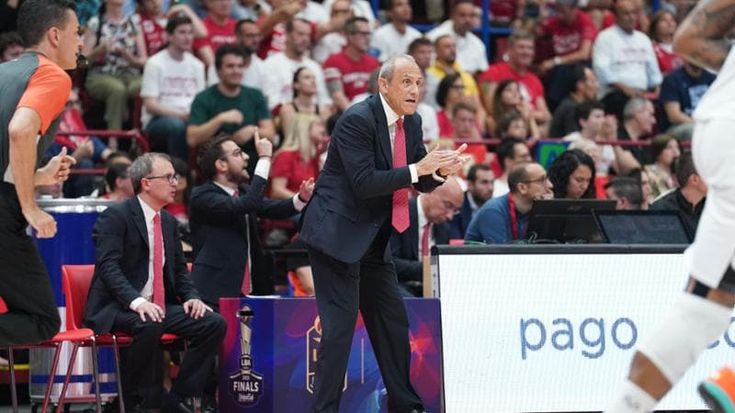 Messina vince il duello con Scariolo e accende la terza stella a Milano