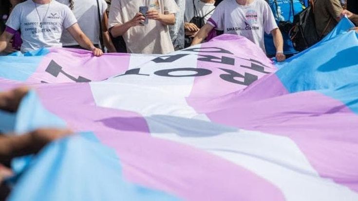 “Se uscite ve damo foco”. Aggressione omofoba contro l’associazione Gender X