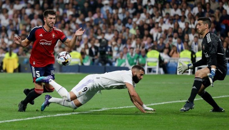 Liga, il Real Madrid pareggia 1-1 con l'Osasuna e si fa riprendere in vetta dal Barcellona