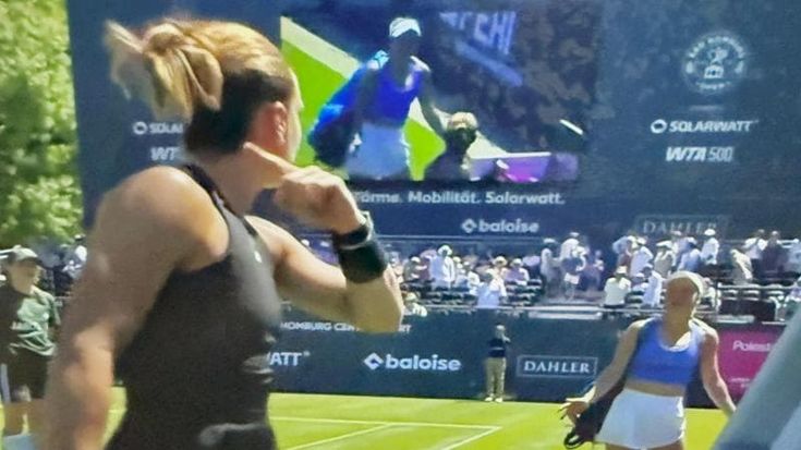 Sakkari-Putintseva, furiosa lite a fine partita ad Amburgo: “Non piaci a nessuno”