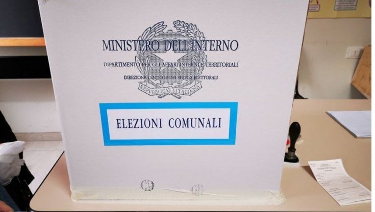 Verso l’anticipo delle elezioni Il sindaco una settimana prima