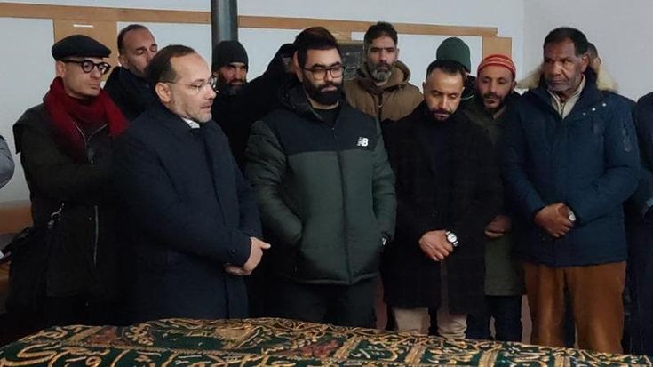 “Bisogna cambiare la cultura del lavoro”, l’imam al funerale dei tre cittadini marocchini vittime del crollo di via Mariti a Firenze