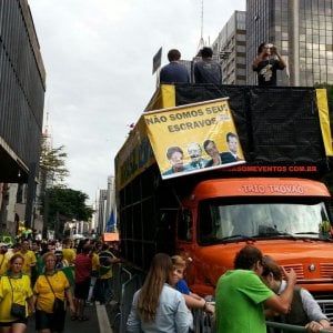 Perù, un coro per le battaglie sindacali a suon di musica degli edili 