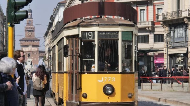 Dal tranviere all’ispettore, tutti i membri del gruppo sessista: “Ora vanno licenziati”