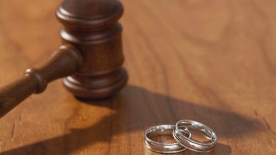 Bologna, la corsa al divorzio con l’assegno scontato 