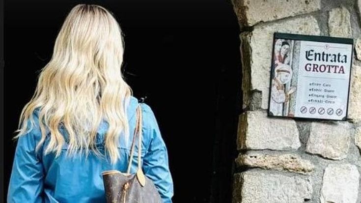 Boccia insegue Sangiuliano: anche lei a Greccio dove l'ex ministro si è recato con la moglie