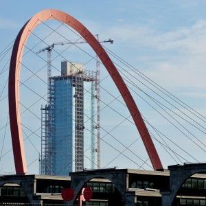 Ora la Regione vuole aprire un ristorante sul tetto del grattacielo Fuksas