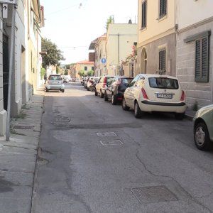 Livorno, il tribunale vieta al padre che era fuggito con il figlio di incontrare il bambino
