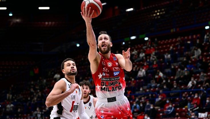 Basket, all'Olimpia Milano la partite delle stelle: Virtus Bologna battuta 102-99 all'overtime