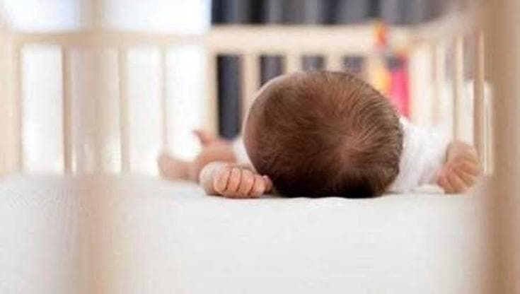 Bimba di 4 mesi muore in ospedale dopo un malore al nido. Ipotesi di sindrome da morte in culla