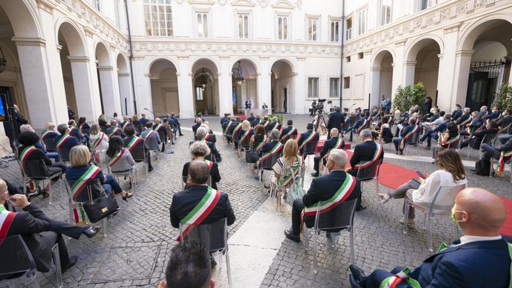 Quell'intreccio pericoloso tra regionali e inizio della scuola che fa tremare il governo