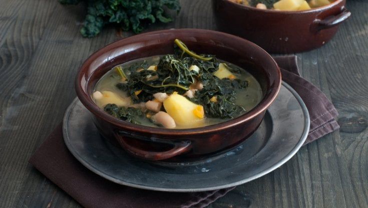 Zuppa di cavolo nero e lenticchie