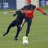 Beckham, il figlio Brooklyn prova con il Manchester United