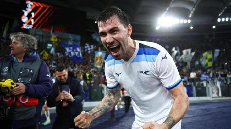 Lazio, Romagnoli ai saluti ma Sarri prova a bloccarlo. Il post dell’ex Caicedo: “Sono preoccupato”