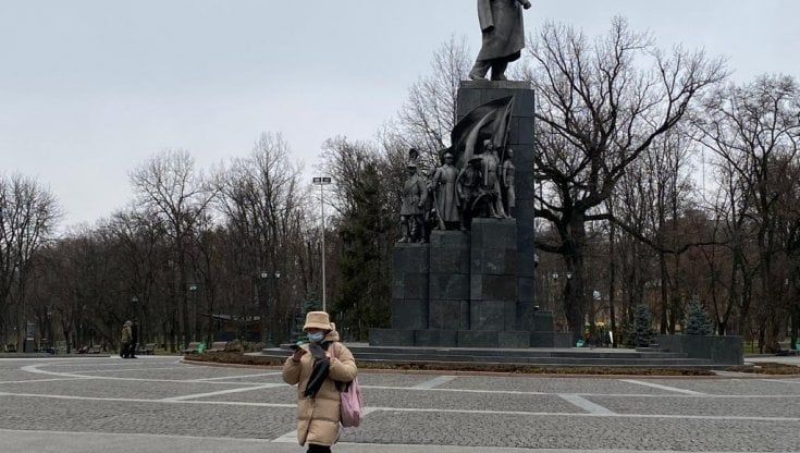 Ucraina, “Resisteremo con ferocia”.  Kharkiv, la città di confine che aspetta i tank di Putin