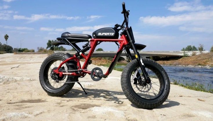 Dalla California ecco l’e-bike che si crede una moto vintage