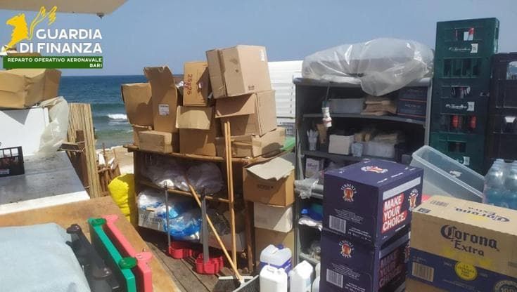 Bari, nel ristorante sul lungomare sud cibo sotto il sole e contenitori aperti: chiuso dalla finanza