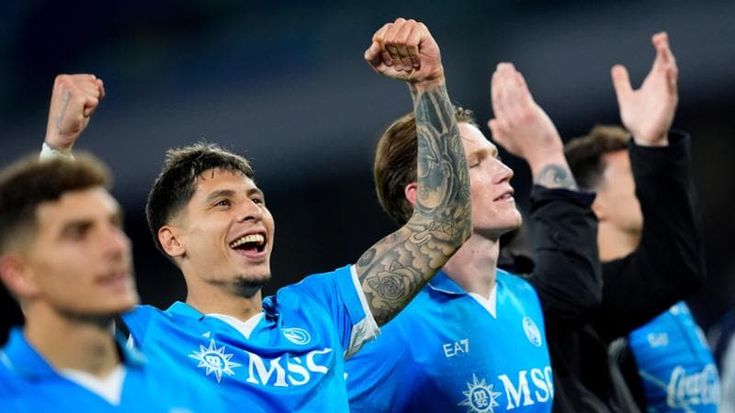 Il Napoli non si ferma più: sorpassa l’Inter ed è primo con super McTominay