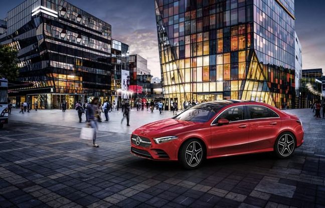 Nuova Classe A L Berlina, la Mercedes con gli occhi a mandorla