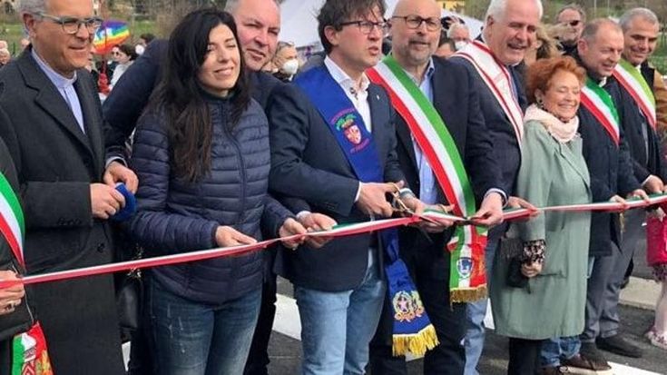 Firenze, corsa a sindaco: Monni ora ci crede. Ma Nardella la frena. Primarie più vicine