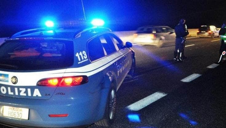 Tragedia sulla autostrada A7, autista trovato morto in un furgone dentro un’area di cantiere