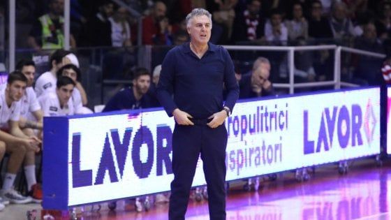 Basket, Pesaro esonera Galli: al suo posto Boniciolli
