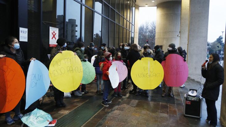 Studenti più soli ma la scuola a distanza piace agli italiani