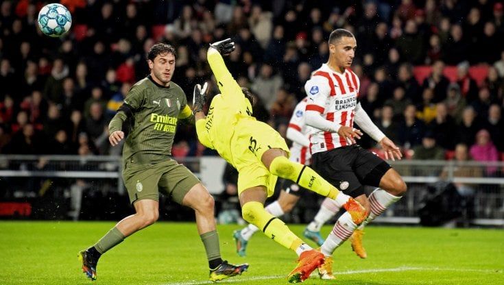 Psv-Milan 3-0: per Pioli un'altra sconfitta in amichevole. Il 4 gennaio la Salernitana in campionato