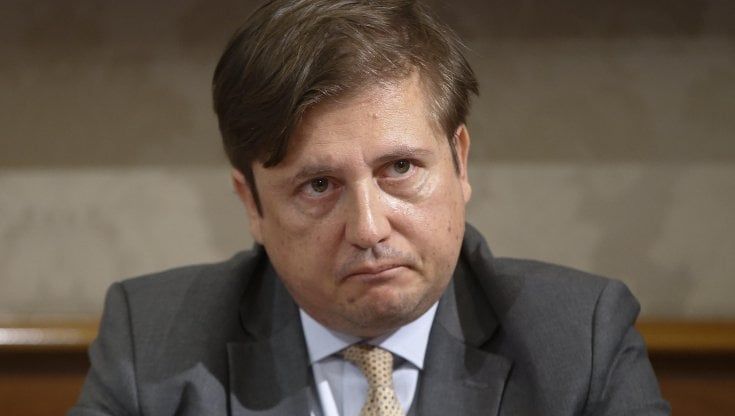 Covid, Sileri: "Un po' di pazienza e attenzione, fra 15 giorni il coprifuoco slitterà"