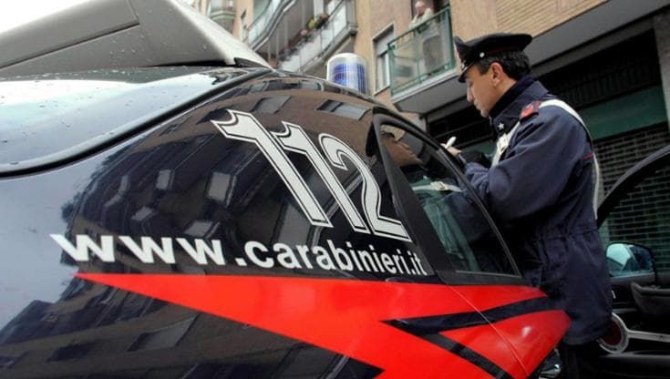 Tenta irruzione nello studio di una dottoressa: arrestato. “Ossessionato, la perseguitava da mesi”
