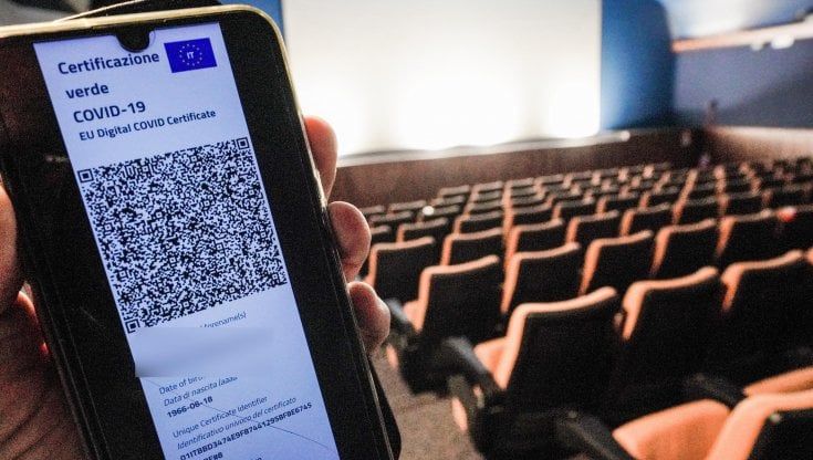 Firenze, anche i cinema in ginocchio: molti aperti solo dal giovedì