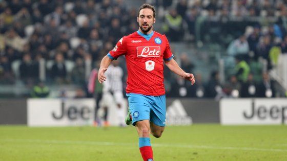 Napoli-Milan: notte da tutto esaurito. Saranno più di 50mila al San Paolo per il controsorpasso alla Juve
