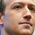 Zuckerberg alle strette. Ipotesi dimissioni per salvare Facebook