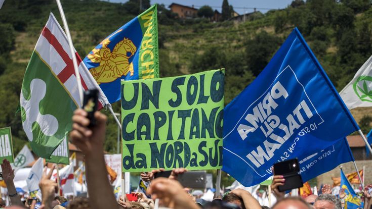 A Pontida i convertiti del Sud: “Bossi ci insultava, ora sono tutti gentili”